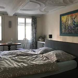 Lilienzimmer Apartment